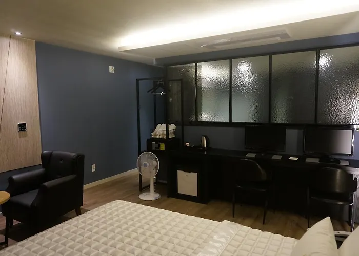 Mu Motel 2*